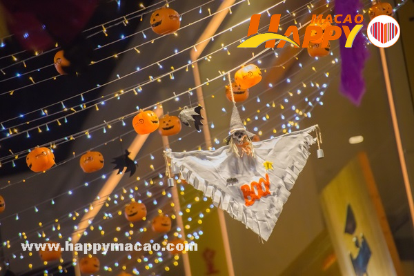 2015_Broadway_Halloween_4