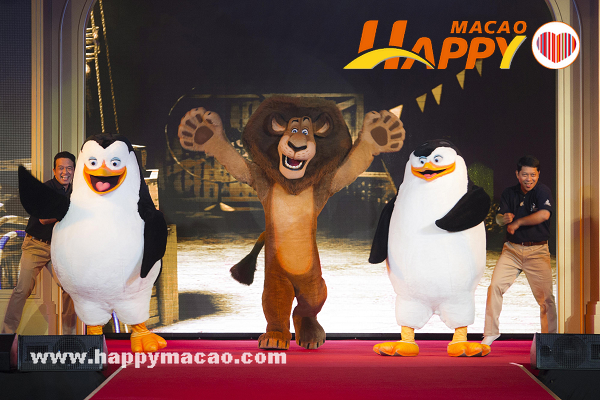 Shrekfast_Character_Breakfast_with_the_DreamWorks_Gang_-_Photo_1