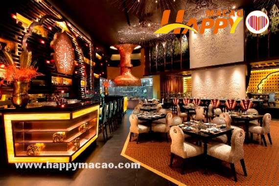The_Golden_Peacock_interior__1_low_res