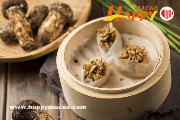 Matsutake_and_Mixed_Mushrooms_Dumpling_1