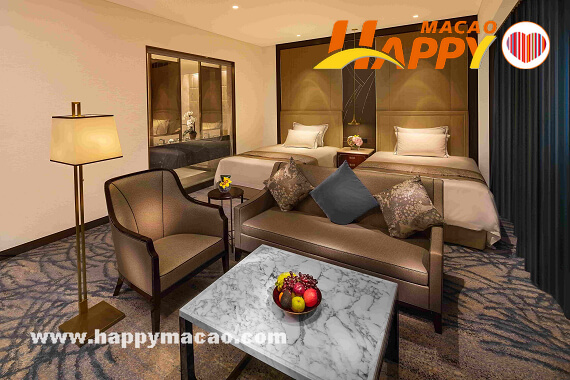 Best_of_Macau_Studio_City_Hotel_1